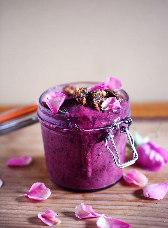 Smuti_banana_rdeča pesa_borovnice