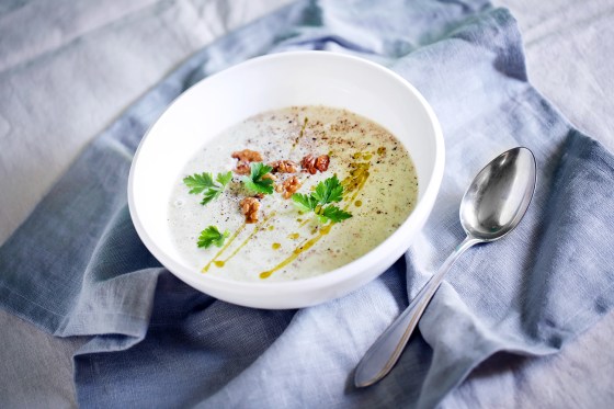 Tarator_bolgarska_jogurtova_juha_food_styling