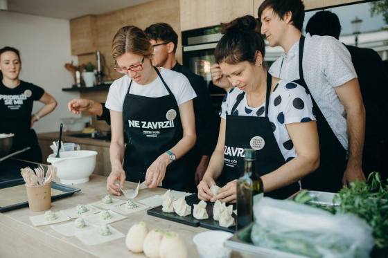 18738332_301977590251437_2581001395458184397_o